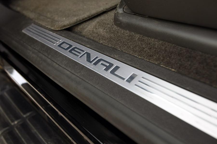  GMC Sierra Denali 2011 года  (фото 21 из 42)